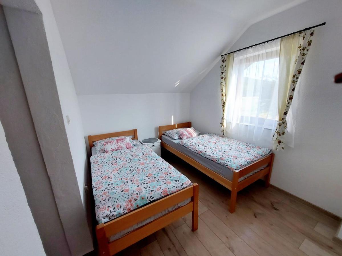 Apartman Rita Perusic Екстер'єр фото