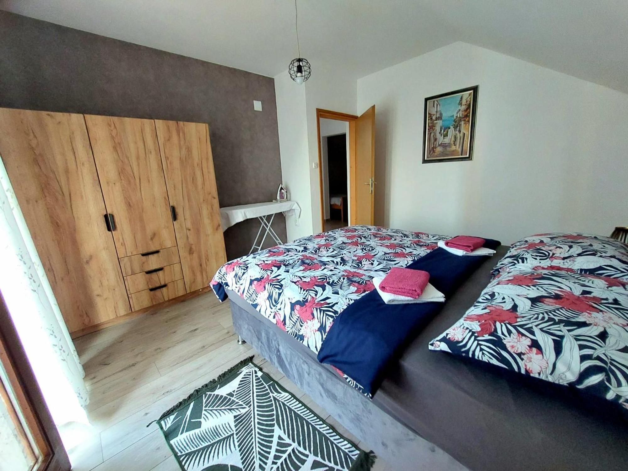 Apartman Rita Perusic Екстер'єр фото