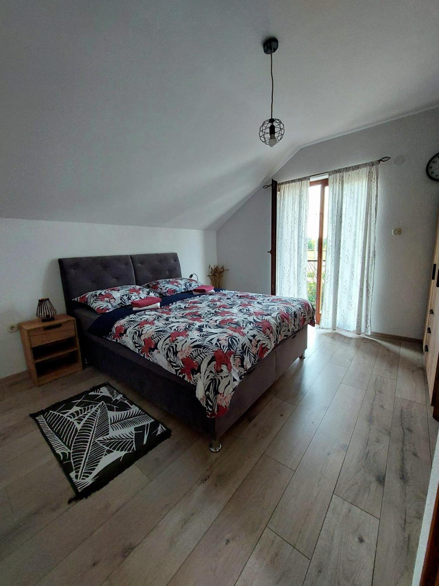 Apartman Rita Perusic Екстер'єр фото